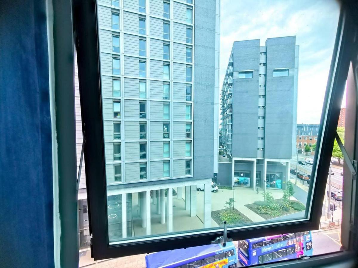 2-Bed Apartment Near City Centre Manchester Exterior foto